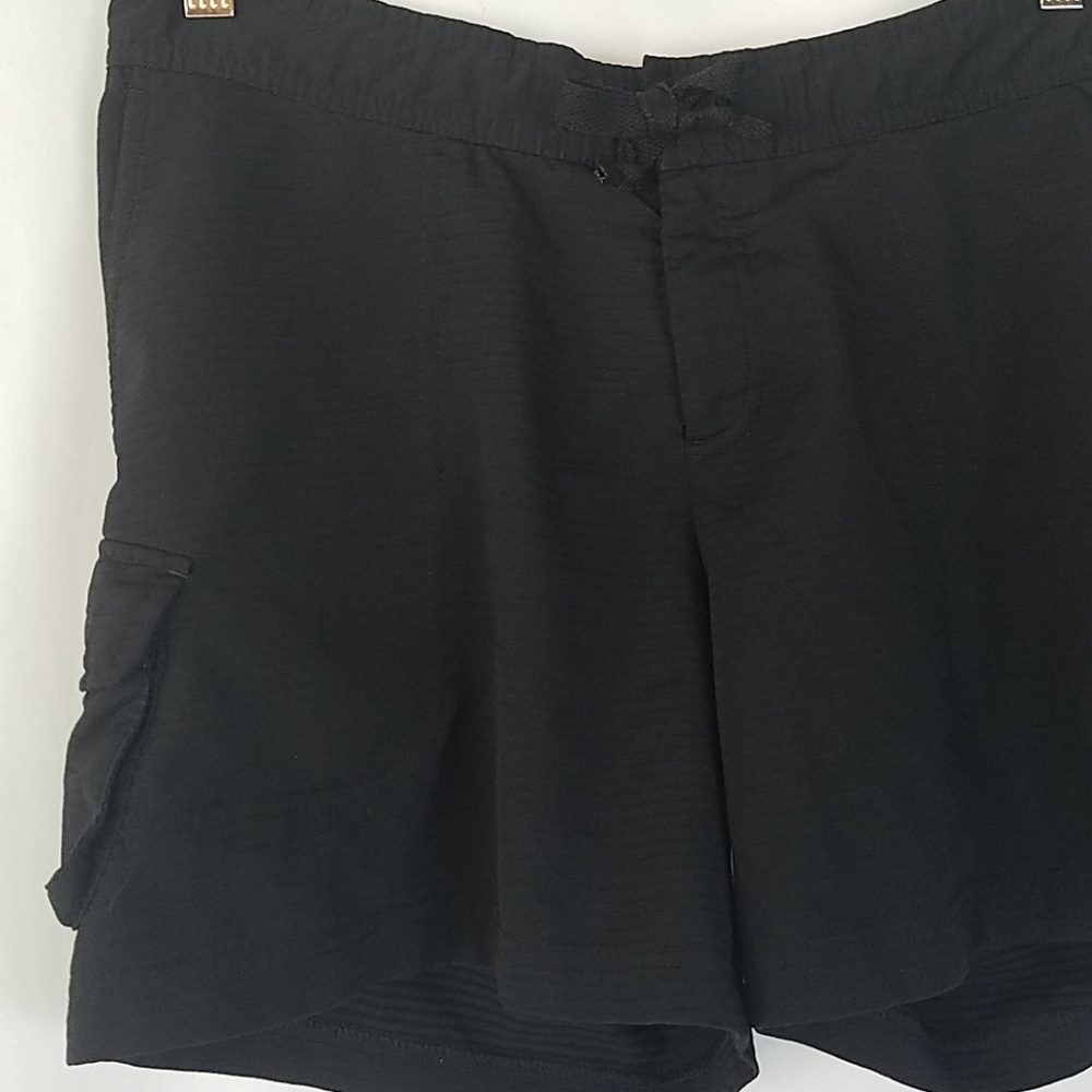 Nike Sphere women M black shorts‎ athletic hiking gym yoga dance - Picture 3 of 5